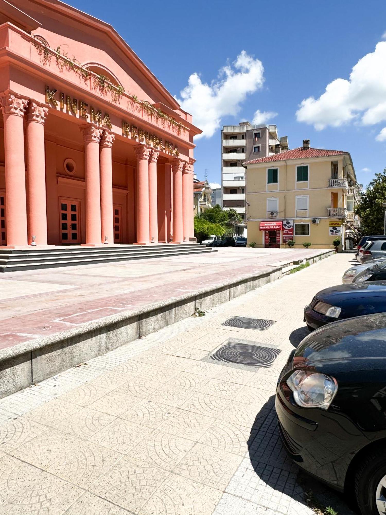 Marina Private Room Shkoder Exterior photo